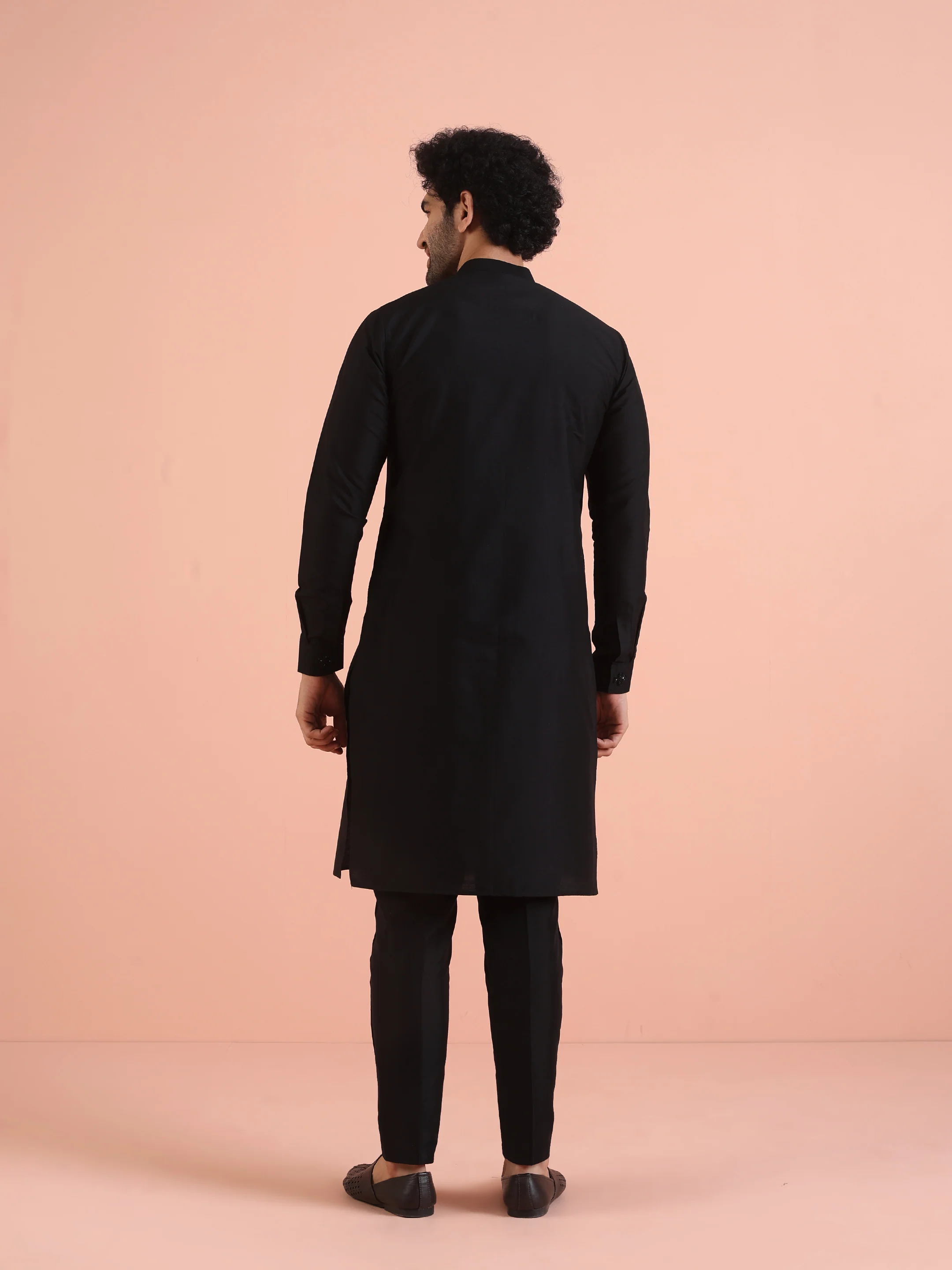 Men Black Solid Kurta Trouser Set with Patch Work - Image 4